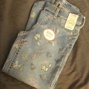 Stretch girl jogging